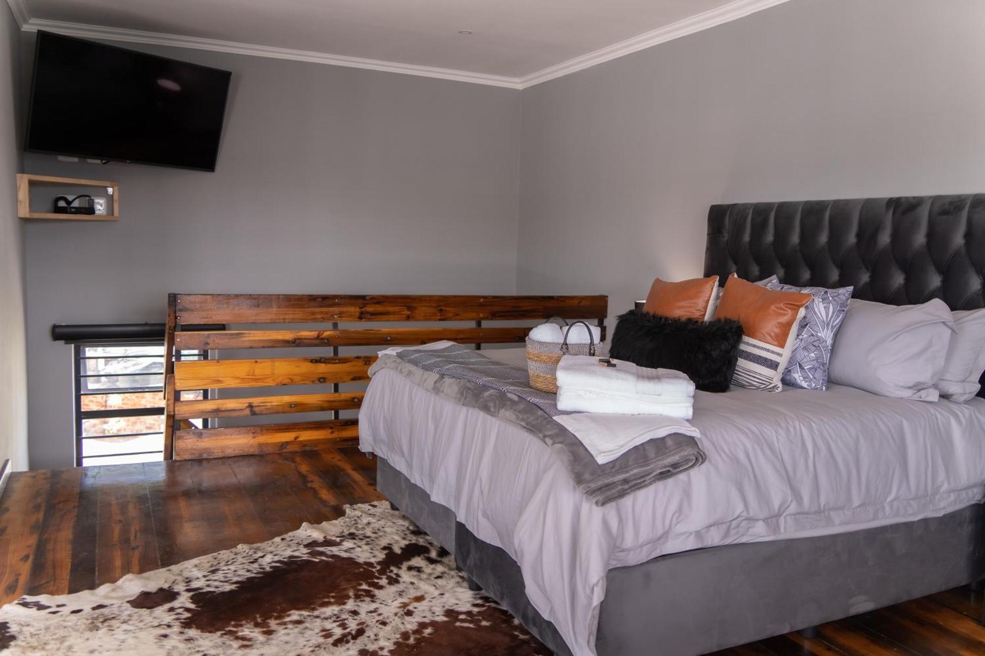 Waterfront Boutique Hotel Vanderkloof Exterior photo